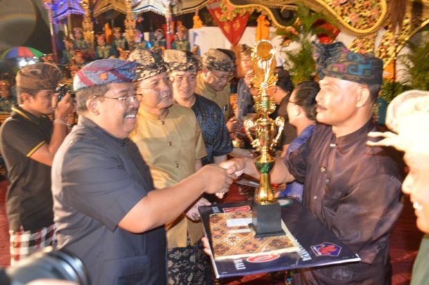 Lima Seniman Terima Penghargaan Wija Kusuma