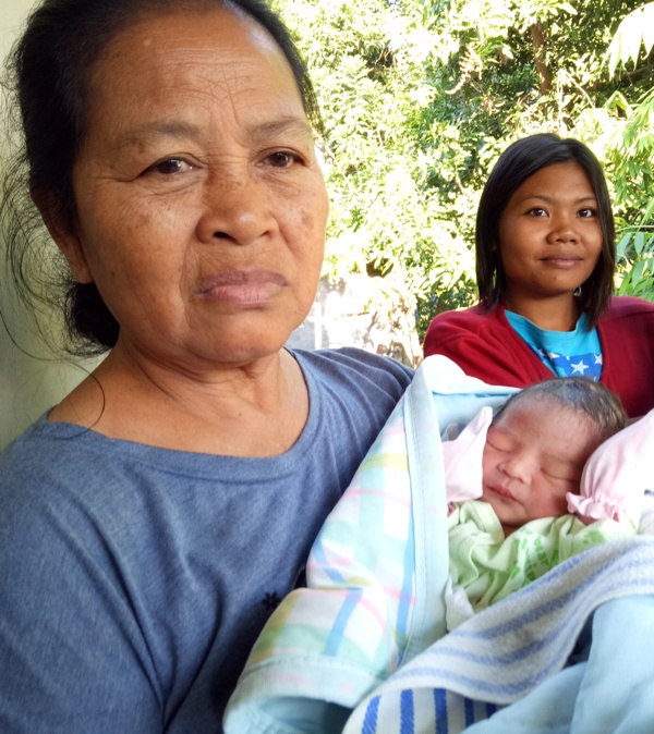 Geger, Bayi Laki-laki Masih Dililit Tali Pusat Dibuang di Pasar