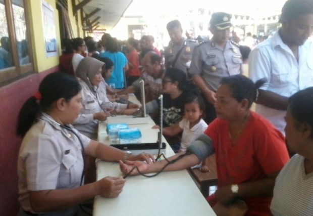 Tim Biddokes Mabes Polri Beri Layanan Kesehatan Gratis Untuk Warga Kupang
