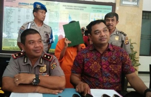 Embat Sepatu, Penjaga Toko Ditangkap