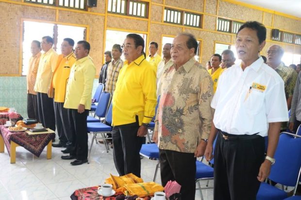 Medah Minta Pilih Gubernur Yang Petani – Bintang Pimpin Golkar Sumba Tengah, Bili di Sumba Barat