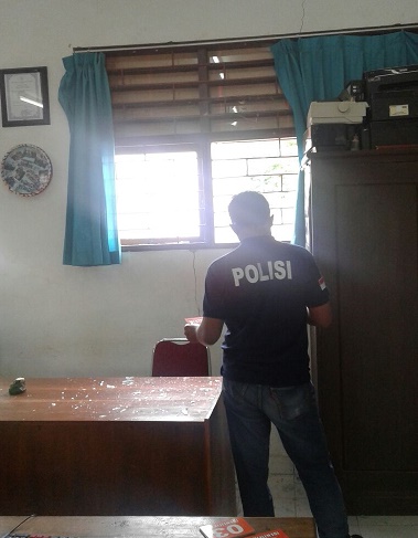 Ruang Laboratorium Komputer SMKN 6 Kupang Dirusak OTK