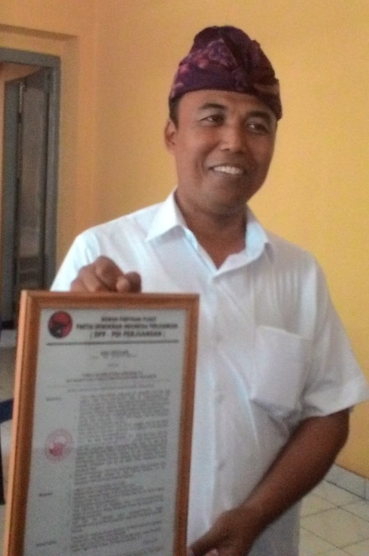 Sukrawan Abadikan SK Pemecatan dari DPP PDIP