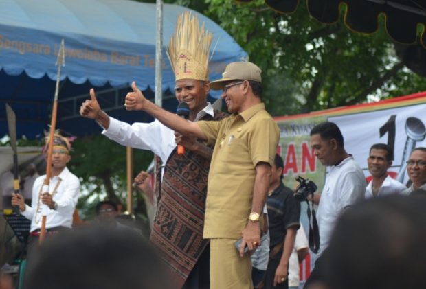 Manuk Datang, Wutun Manahan Tangis