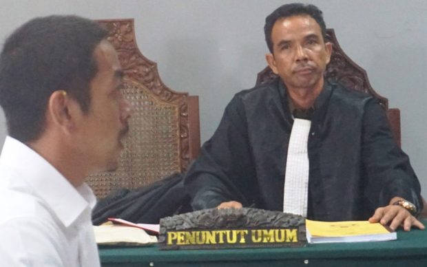 Sidang Penganiayaan Ibu Kandung Jaksa-Terdakwa Sempat Diperingatkan Istrinya