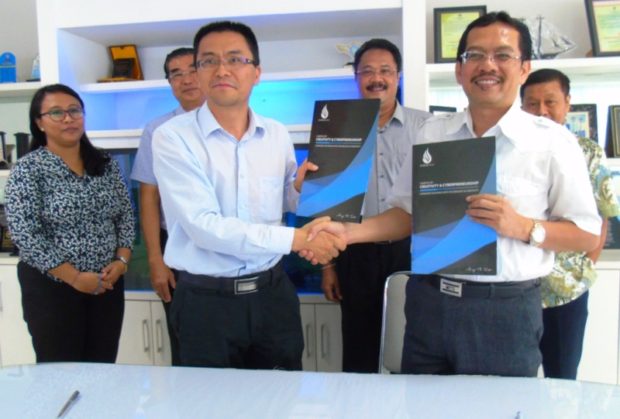 South China University of Technology Gandeng STIKOM Bali