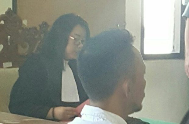 Baru Dengar Dakwaan Jaksa, Kurir Narkoba Ini Menangis