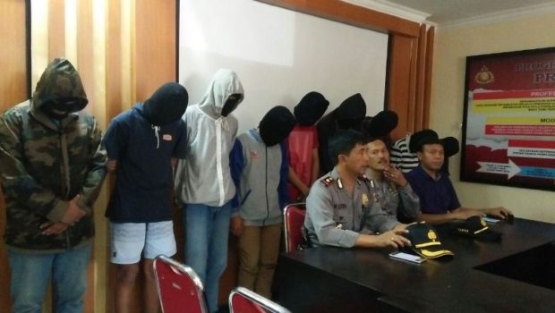 Ditangkap-9 ABG Gasak Uang Sesari untuk Main Game Online