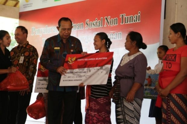 6.791 KPM Tabanan Terima Bantuan Sosial Non Tunai Program Keluarga Harapan dari Kemensos