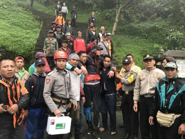Daki Gunung Agung Tiga Turis Jerman Jatuh ke Jurang, Selamat Penuh Luka