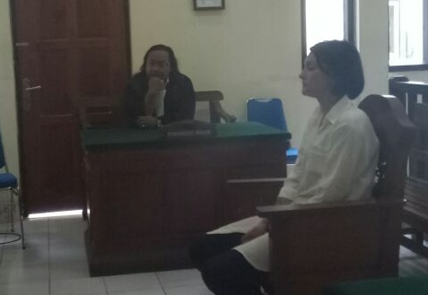 Terbukti Penyalahguna Narkotika Bule Ini Divonis Dua Tahun Penjara