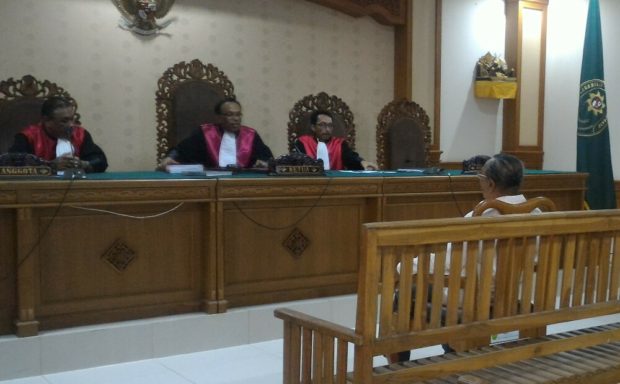 Mengahalangi Eksekusi, Mantan Hakim Ini Akhirnya Diadili
