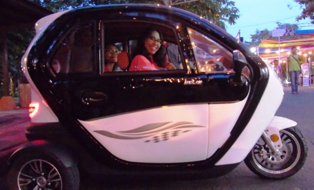 Selis Sedot Perhatian Pengunjung DTIK Festival V