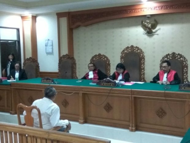 Menghalangi Penyidikan, Mantan Hakim Dipenjara 18 Bulan