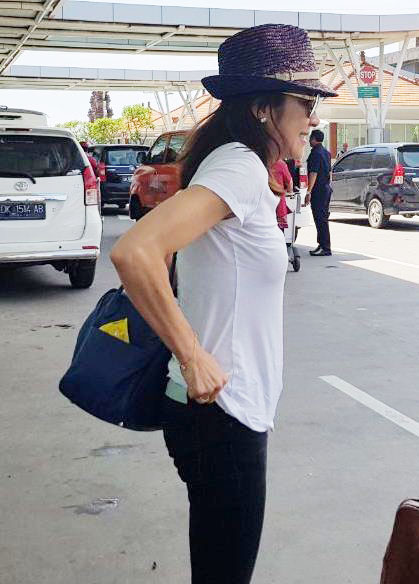 Michelle Yeoh dan Suami Tinggalkan Bali – Setelah Libur 10 Hari