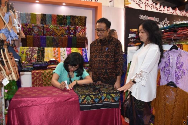 Produk Perajin Denpasar Diminati Pengunjung Inacraft 2018