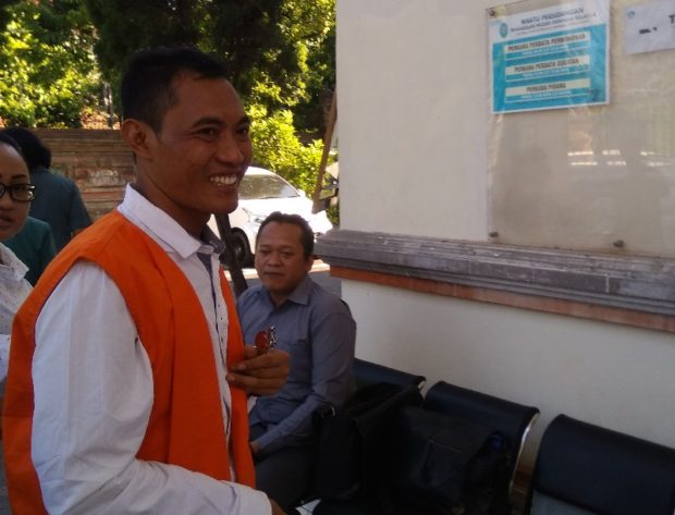 Maling 2 Buah Handphone Milik Anggota Polisi, Upik Divonis 6 Bulan Penjara