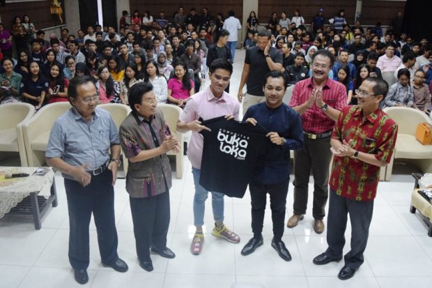 Berkunjung ke STIKOM Bali, Putra Presiden Tertarik dengan Bukaloka