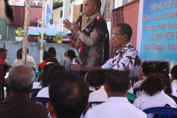 SMA PGRI Larantuka Pejuang HAM dan Menara Api