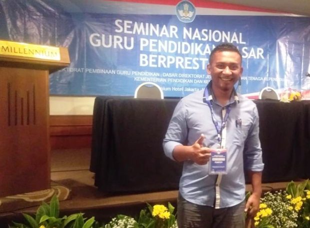 Maksi Masan Kian, Guru Kampung Berbagi Ilmu di Jakarta