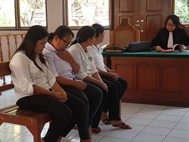 Ibu-ibu Pencuri Celana di Pasar Dituntut 2 Tahun Penjara