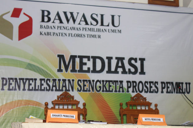 Mediasi Bawaslu Flotim untuk PAN dan Demokrat Gagal