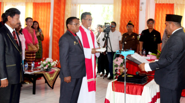 Paulus Igo Geroda Resmi Jadi Sekda Flotim, Bupati Flotim Terbata-bata
