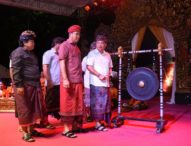 Walikota Rai Mantra Buka Pentas Seni Budaya Desa Dauh Puri Kaja