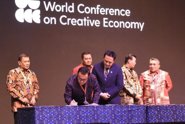 Pemkot Denpasar Teken MoU Dengan Bekraf RI; Ekonomi Kreatif Penggerak Perekonomian Dukung Pembangunan