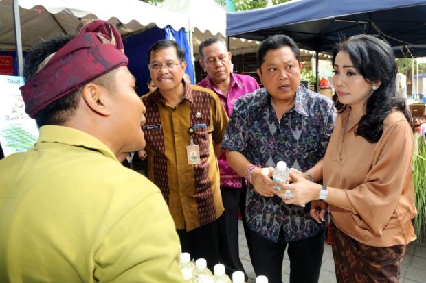 Pemkot Denpasar Ajak Pedagang Minimalisir Gunakan Kantong Plastik