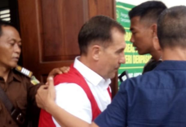 Bule Bulgaria Ini Bantah Sebagi Pemilik Airsoft Gun