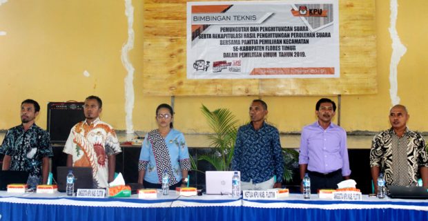 Maksimalkan Peran PPK,PPS dan KPPS,KPU Flotim Adakan Bimtek Berjenjang