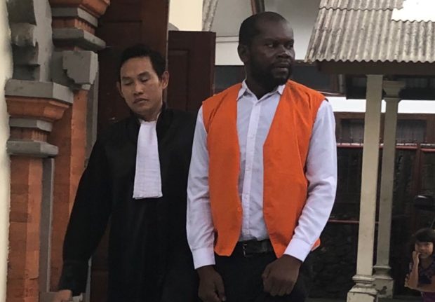 Disidang, WN Tanzania “Penelor” Sekilo Sabu Terancam Hukuman Mati