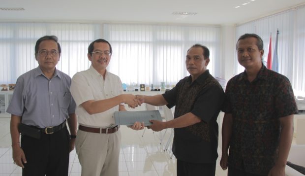 STIKOM Bali Jalin Kerja Sama dengan Banjar Dinas Umadiwang, Berikan Beasiswa dan Kesempatan Magang ke Luar Negeri