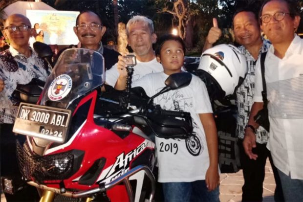 Dua Putra Denpasar Jelajahi Benua Asia Dengan Sepeda Motor
