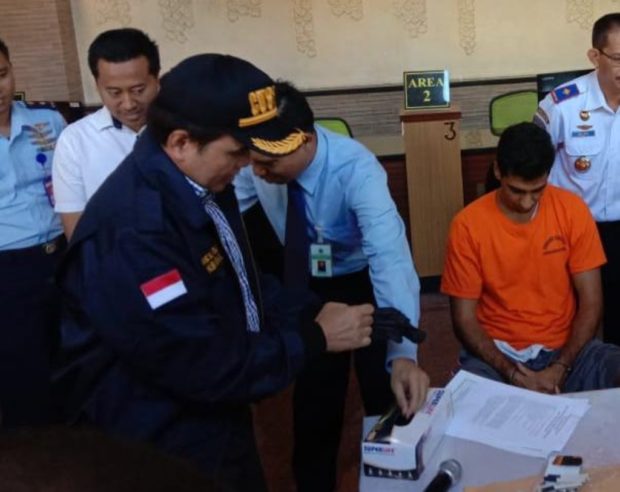 Bawa Ganja, WN Amerika Ditangkap Petugas Bandara