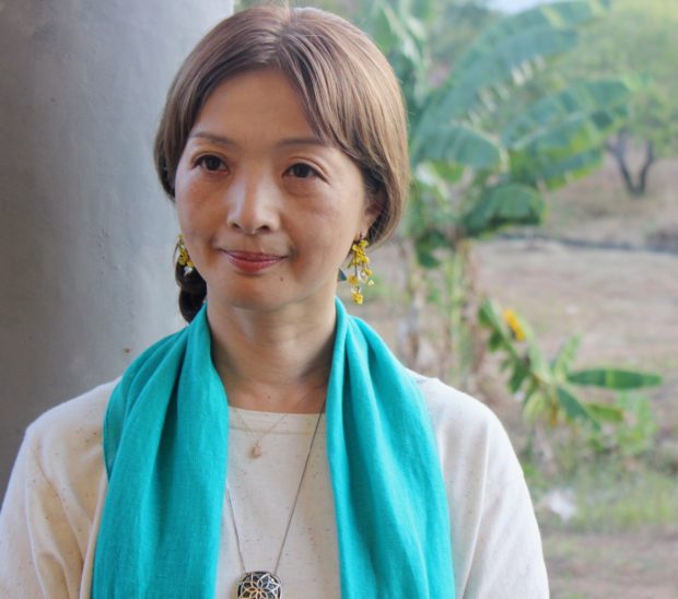 Micari Fukui, Aktris Jepang Jatuh Cinta Dengan Larantuka