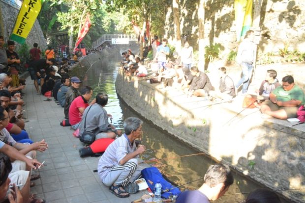 Jaya Negara Buka Lomba Mancing Air Deras ST. Yowana Canthi Banjar Oongan