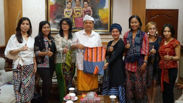 Kurangi Kantong Plastik Sekali Pakai, Pemkot Denpasar Dukung Gerakan Indonesia Bersih “1 Juta Tumbler’’