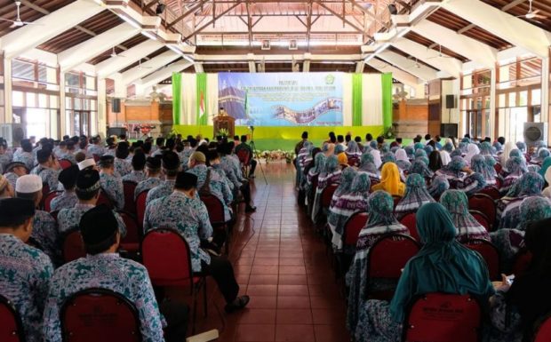 1.034 Calon Jemaah Haji Bali Diberangkatkan ke Tanah Suci