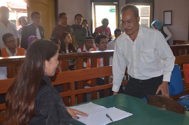 Tenteng Pedang di Jalan Raya, Nyoman Tinggal Divonis 5 Bulan