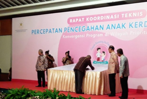 Bupati Anton Hadjon Tandatangani Komitmen Bersama Pencegahan Stunting Tingkat Nasional di Jakarta