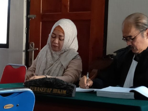 Palsukan Surat, Wanita Pemilik Toko Emas Dituntut 2 Tahun