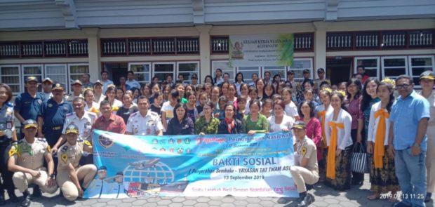 Wujud Motivasi Peduli Sesama, Dishub Denpasar Serahkan Bantuan Sosial di 15 Lokasi
