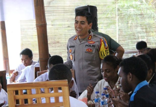 Kapolres Klungkung Beri Jaminan Keamanan bagi Warga Papua