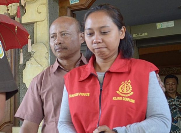 Dijebloskan ke LP Kerobokan, Ariyaningsih Sebut Mantan Perbekel Juga Harus Bertanggung jawab