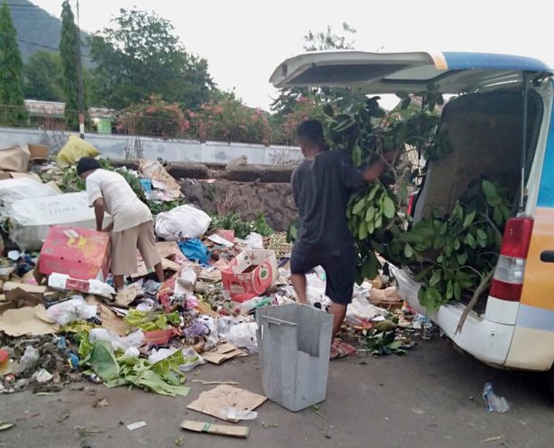 Pasar Larantuka, Kawasan Pembuangan Sampah?