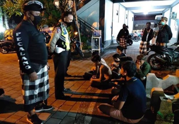 Bergerombol Gunakan Motor Brong, 11 Pelajar Diamankan Aparat Desa Padangsambian Klod