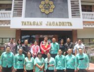 Mahasiswa FISHUM Universitas Ngurah Rai Sabet Medali Perunggu dan Emas di PON XX Papua